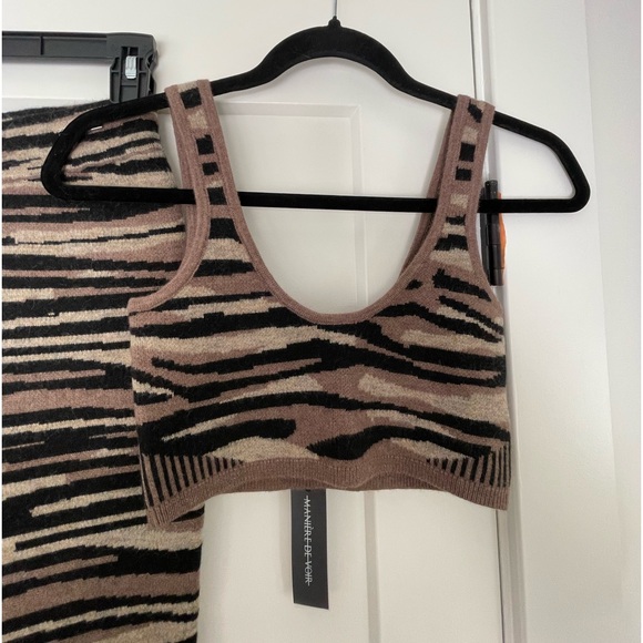 Maniere De Voir Zebra Print Flare Pants Set - Picture 2 of 7